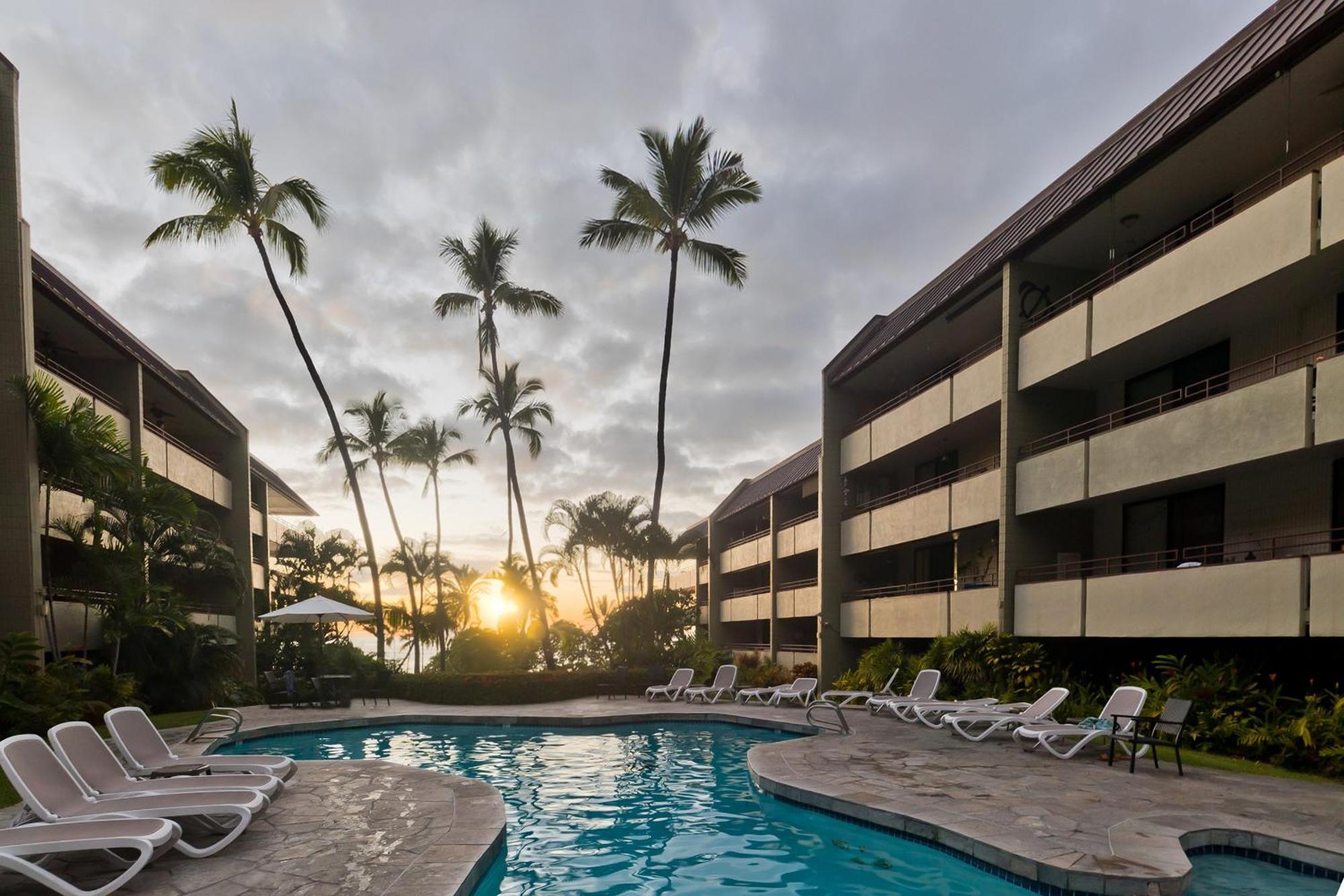 Family Getaway - Lava Room At Magic Sands Beach Kailua-Kona Dış mekan fotoğraf